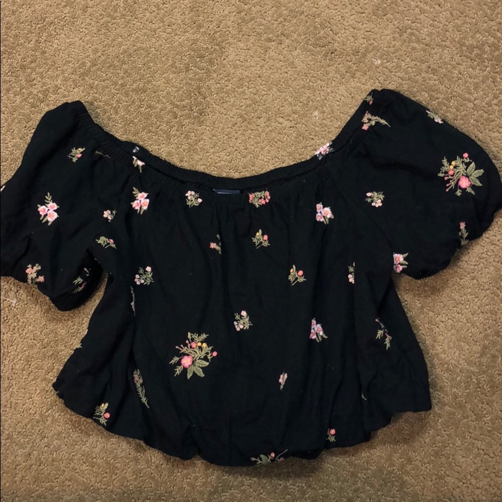 American Eagle off the shoulder top